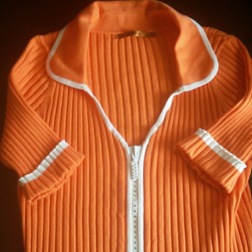 Belldini short sleeve sweater  size med